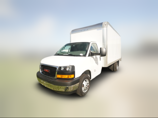 2026 GMC Savana Base