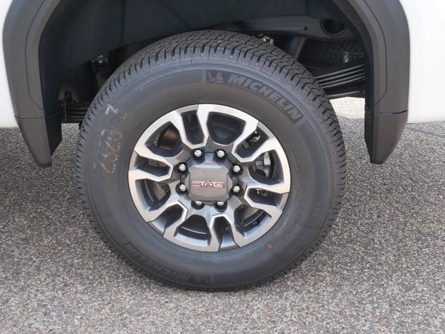 2026 GMC Sierra 2500HD SLT