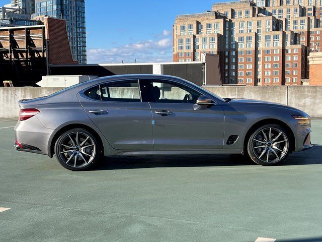 2026 Genesis G70 2.5T Standard