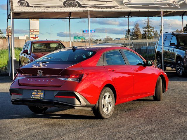 2026 Hyundai Elantra SE