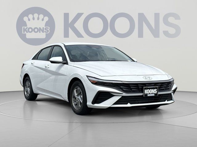 2026 Hyundai Elantra SE