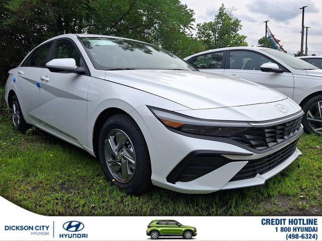 2026 Hyundai Elantra SE