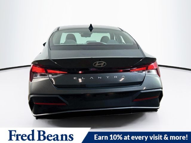 2026 Hyundai Elantra SE