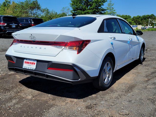 2026 Hyundai Elantra SE