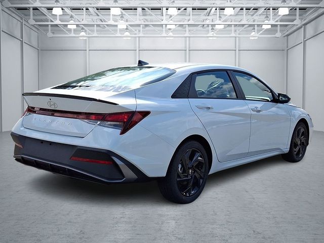 2026 Hyundai Elantra SEL Sport Plus