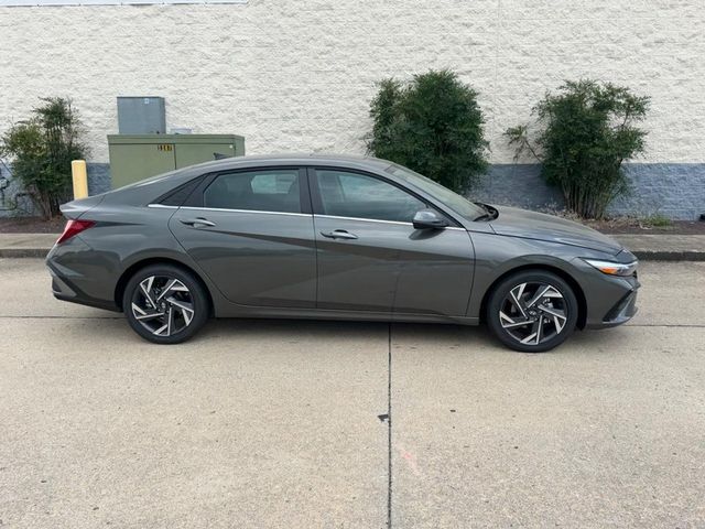 2026 Hyundai Elantra Hybrid Limited