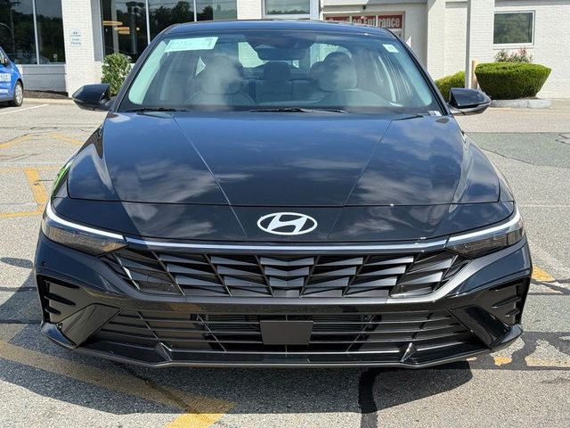 2026 Hyundai Elantra Hybrid Limited