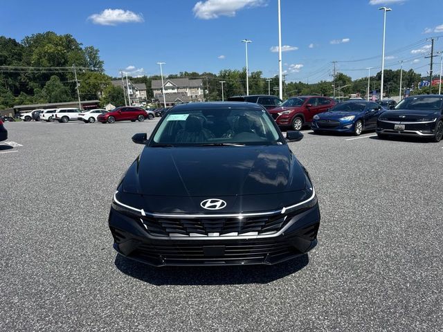 2026 Hyundai Elantra Hybrid Limited