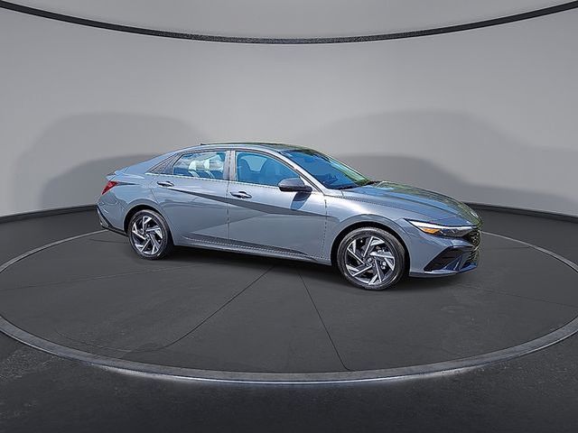 2026 Hyundai Elantra Hybrid Limited