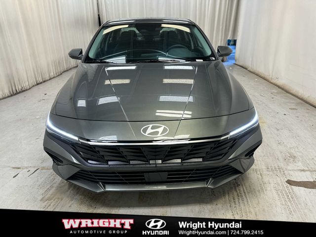 2026 Hyundai Elantra Hybrid Limited