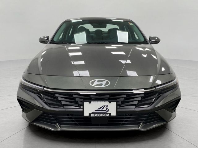 2026 Hyundai Elantra Hybrid Limited