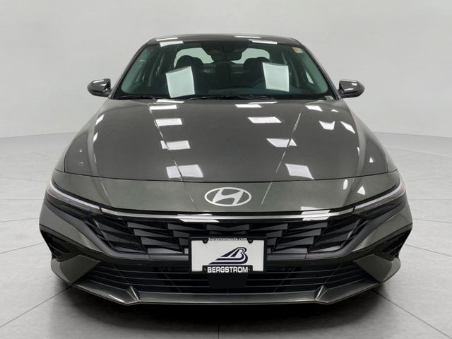 2026 Hyundai Elantra Hybrid Limited