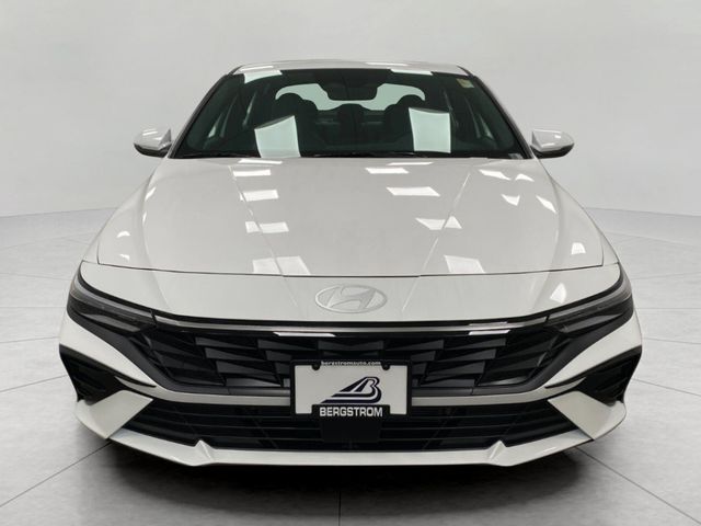 2026 Hyundai Elantra Hybrid Limited