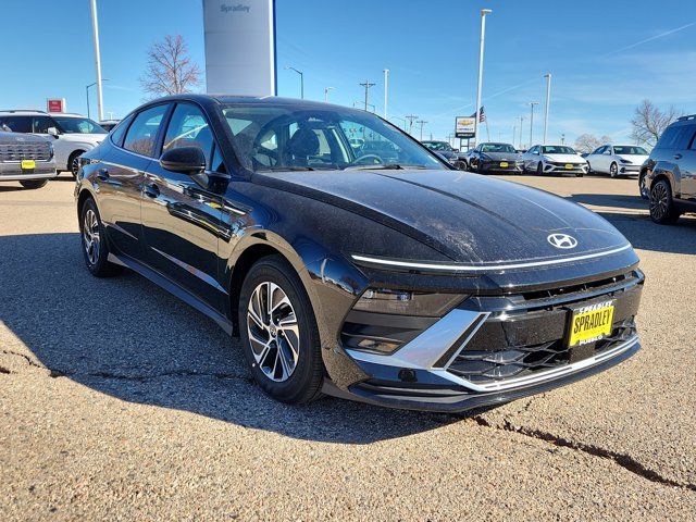2026 Hyundai Sonata Hybrid Blue