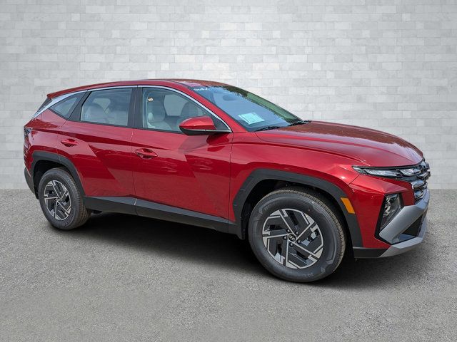 2026 Hyundai Tucson Hybrid Blue SE