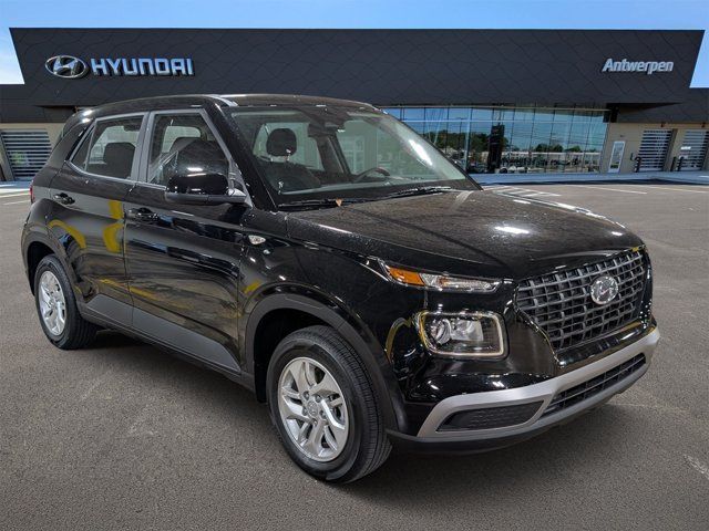 2026 Hyundai Venue SE