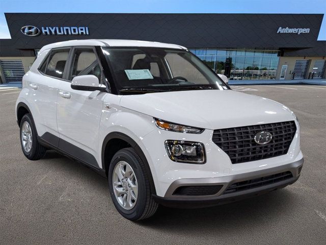 2026 Hyundai Venue SE