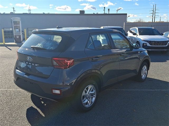 2026 Hyundai Venue SE