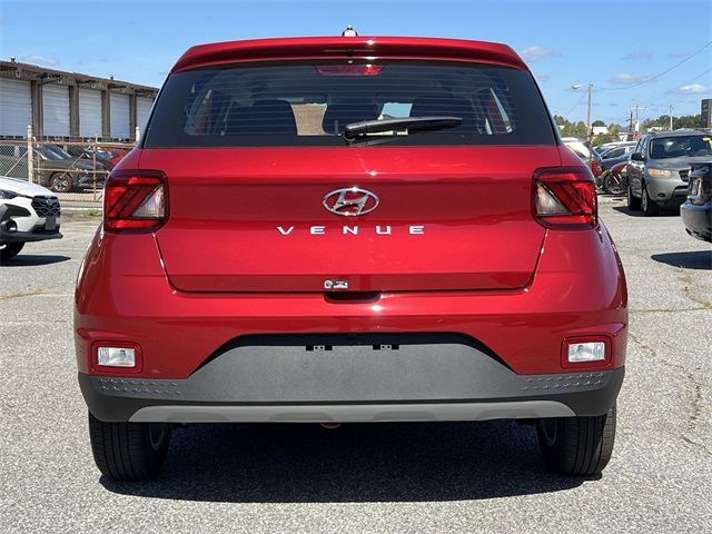 2026 Hyundai Venue SE
