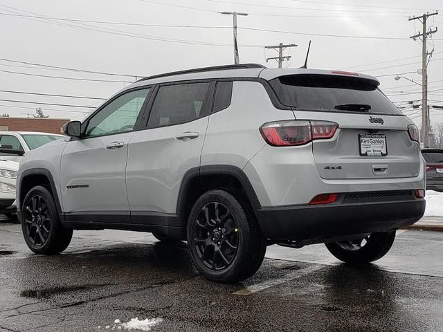 2026 Jeep Compass Latitude Altitude