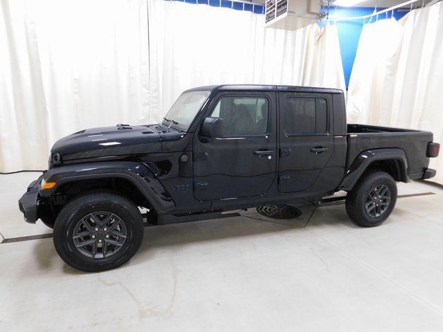 2026 Jeep Gladiator Sport S