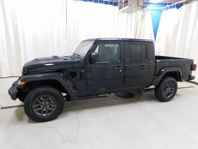 2026 Jeep Gladiator Sport S