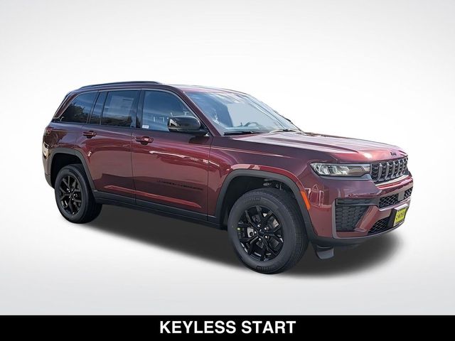 2026 Jeep Grand Cherokee Laredo Altitude