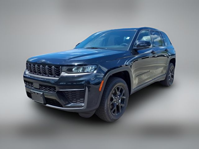 2026 Jeep Grand Cherokee Laredo Altitude