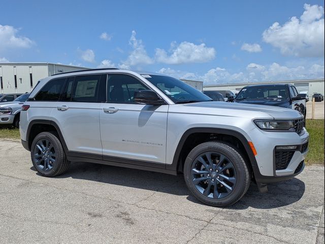 2026 Jeep Grand Cherokee 85th Anniversary Edition