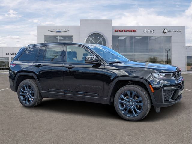 2026 Jeep Grand Cherokee 85th Anniversary Edition