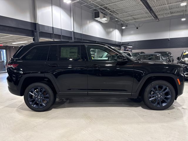 2026 Jeep Grand Cherokee 85th Anniversary Edition