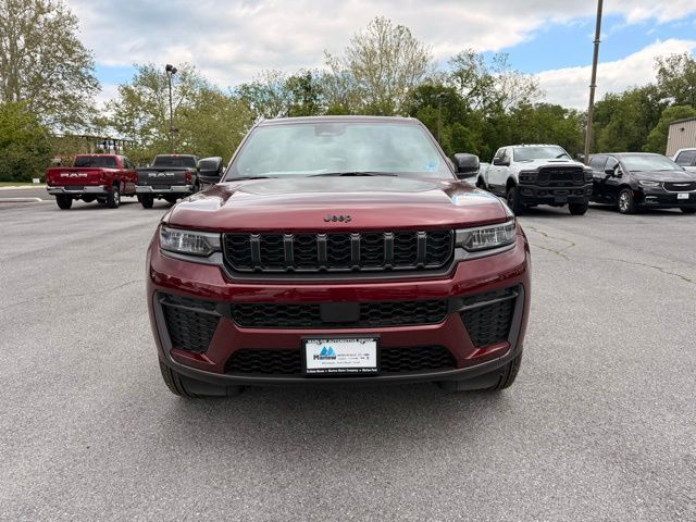 2026 Jeep Grand Cherokee L Laredo Altitude