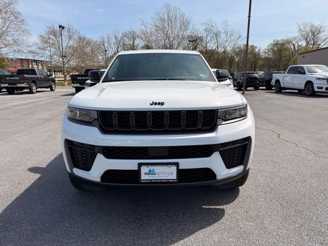 2026 Jeep Grand Cherokee L Laredo Altitude