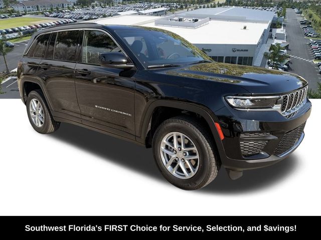 2026 Jeep Grand Cherokee Laredo