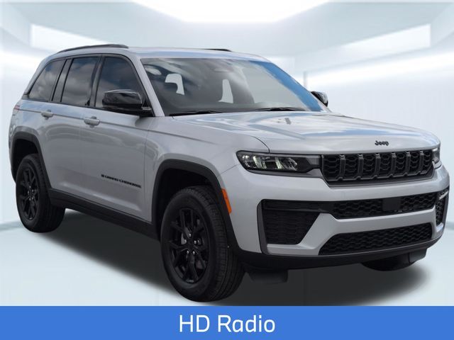 2026 Jeep Grand Cherokee Laredo Altitude