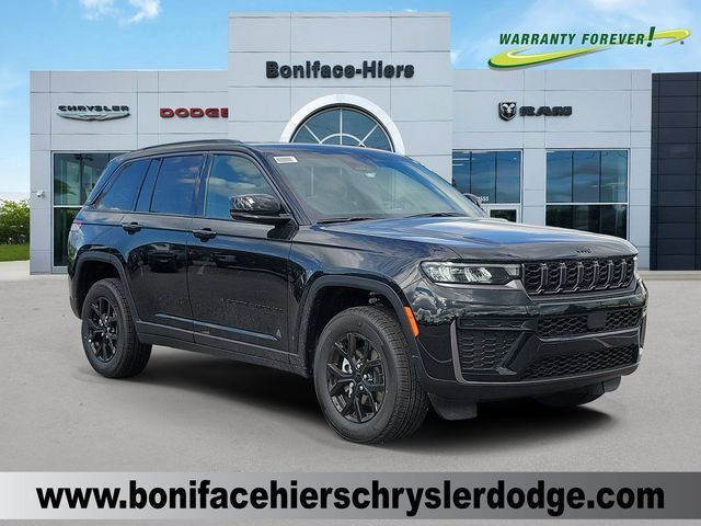 2026 Jeep Grand Cherokee Laredo Altitude