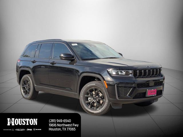 2026 Jeep Grand Cherokee Laredo Altitude