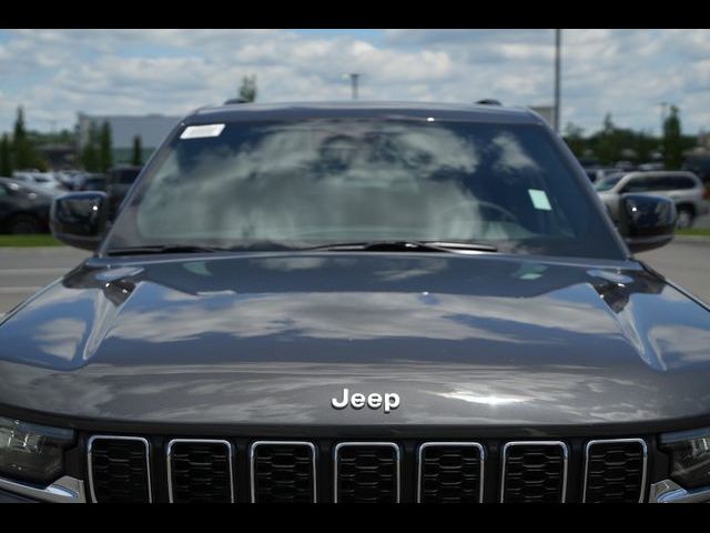 2026 Jeep Grand Cherokee Laredo