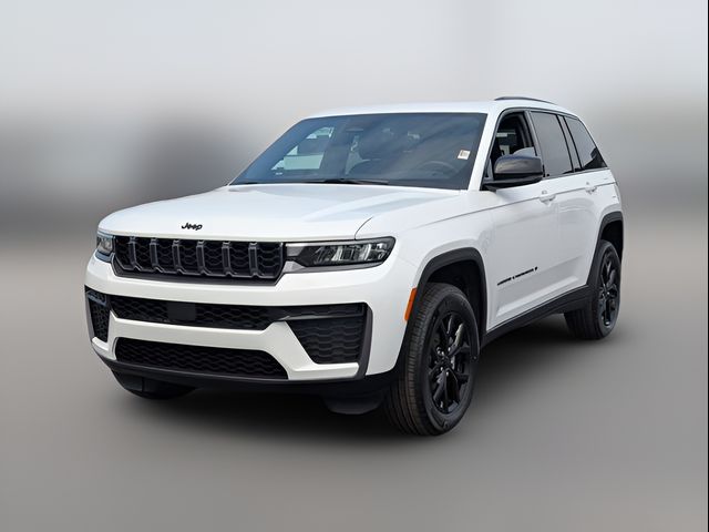 2026 Jeep Grand Cherokee Laredo Altitude