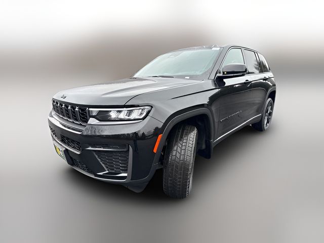 2026 Jeep Grand Cherokee Laredo Altitude