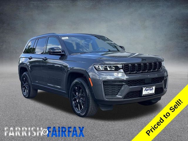 2026 Jeep Grand Cherokee Laredo Altitude