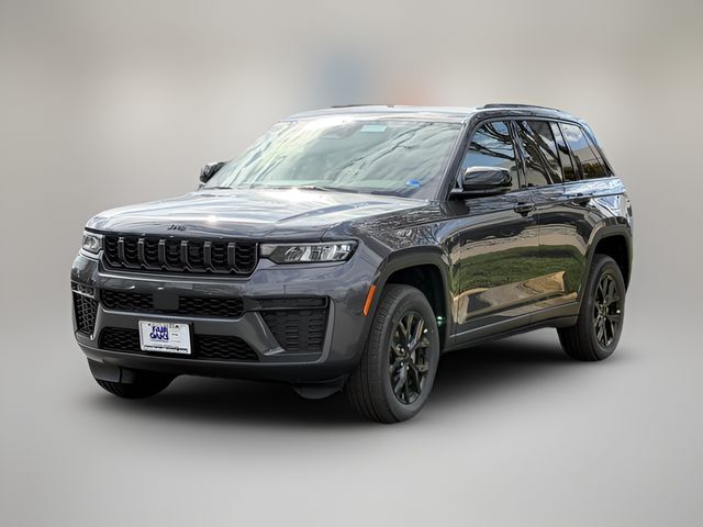 2026 Jeep Grand Cherokee Laredo Altitude