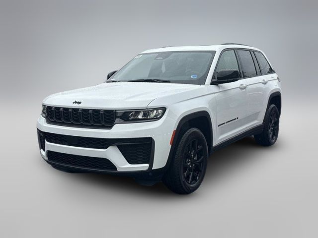2026 Jeep Grand Cherokee Laredo Altitude