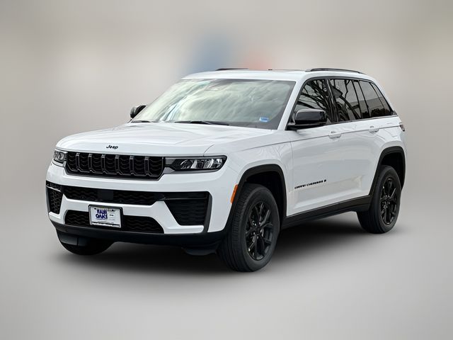 2026 Jeep Grand Cherokee Laredo Altitude