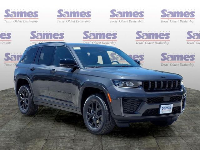 2026 Jeep Grand Cherokee Laredo Altitude