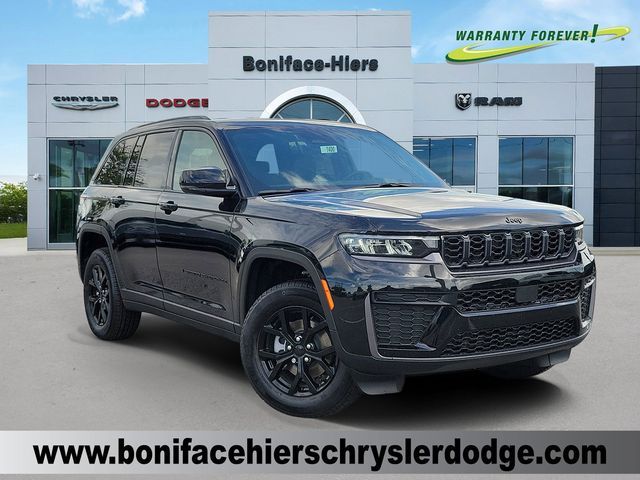 2026 Jeep Grand Cherokee Laredo Altitude