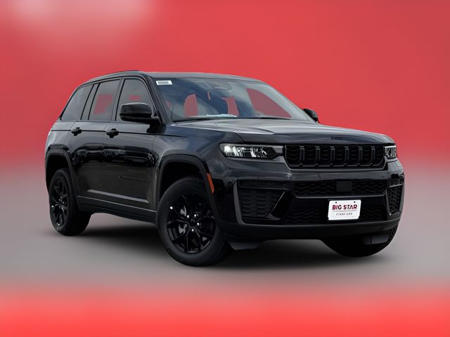 2026 Jeep Grand Cherokee Laredo Altitude