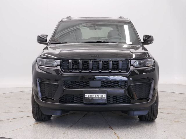 2026 Jeep Grand Cherokee Laredo Altitude