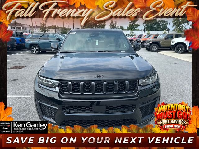 2026 Jeep Grand Cherokee Laredo Altitude