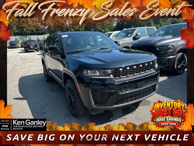 2026 Jeep Grand Cherokee Laredo Altitude
